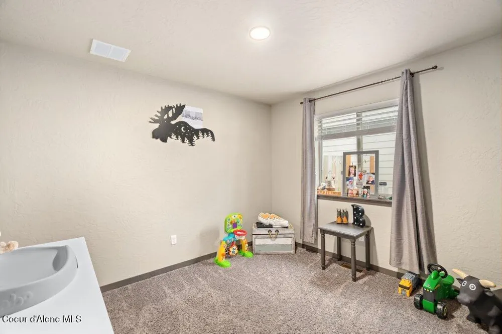 702 E Valley Street S Oldtown, ID 83822