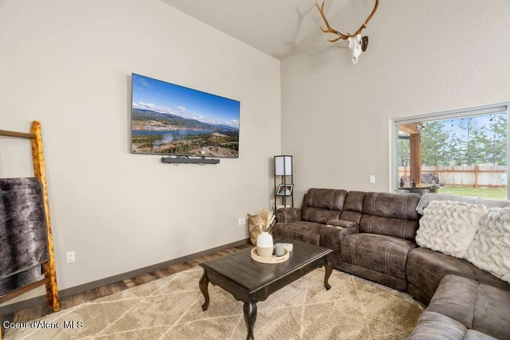 702 E Valley Street S Oldtown, ID 83822