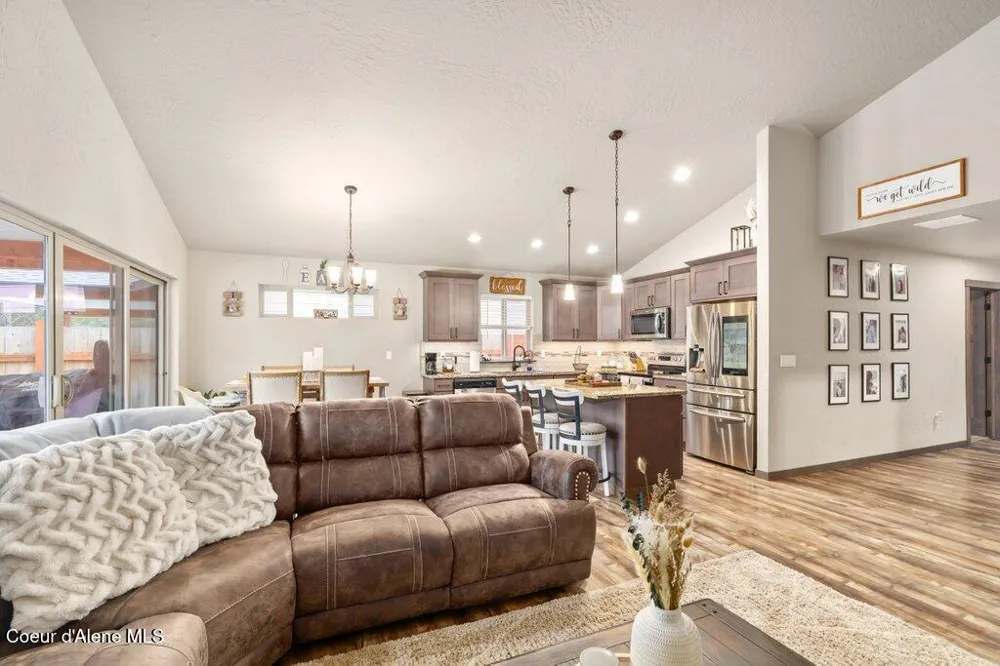 702 E Valley Street S Oldtown, ID 83822