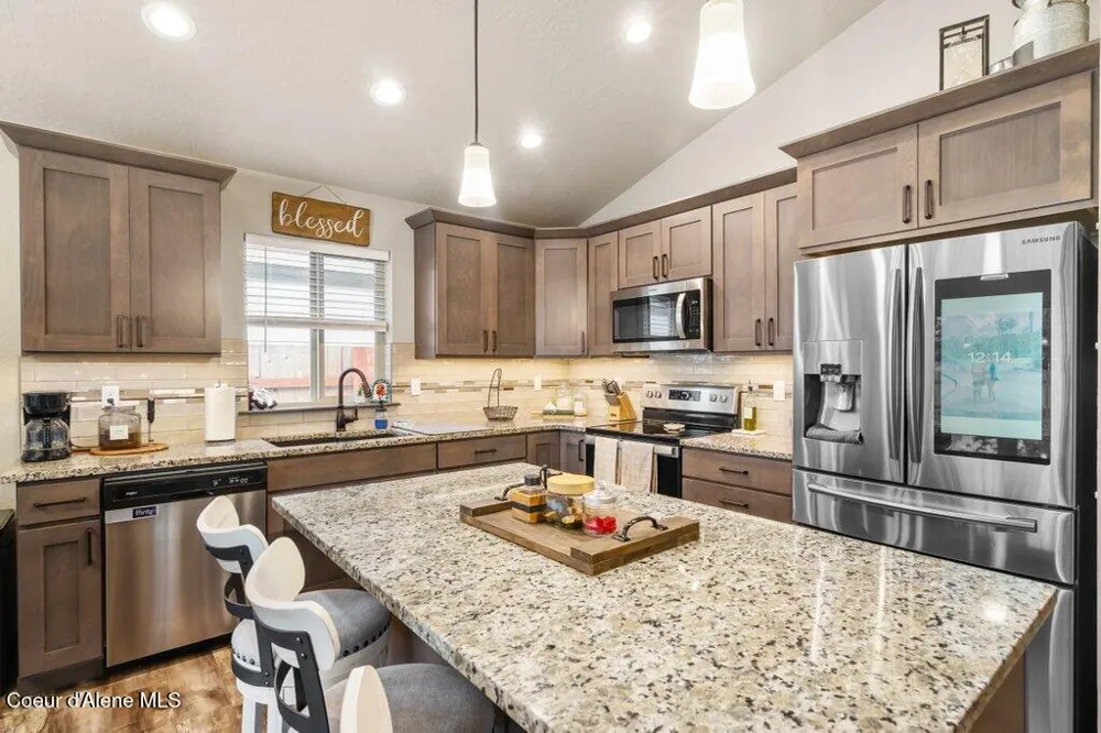 702 E Valley Street S Oldtown, ID 83822