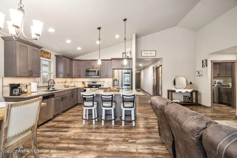 702 E Valley Street S Oldtown, ID 83822