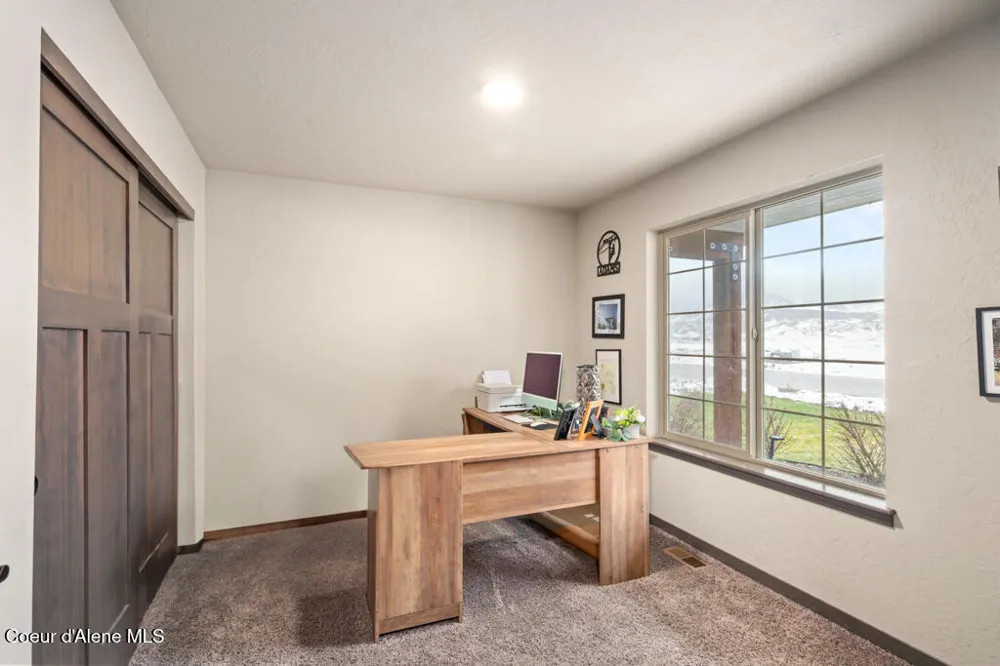 702 E Valley Street S Oldtown, ID 83822