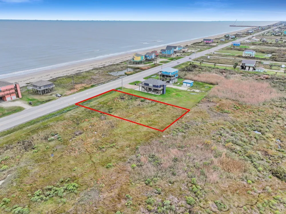 2409 Highway 87 Gilchrist, TX 77617