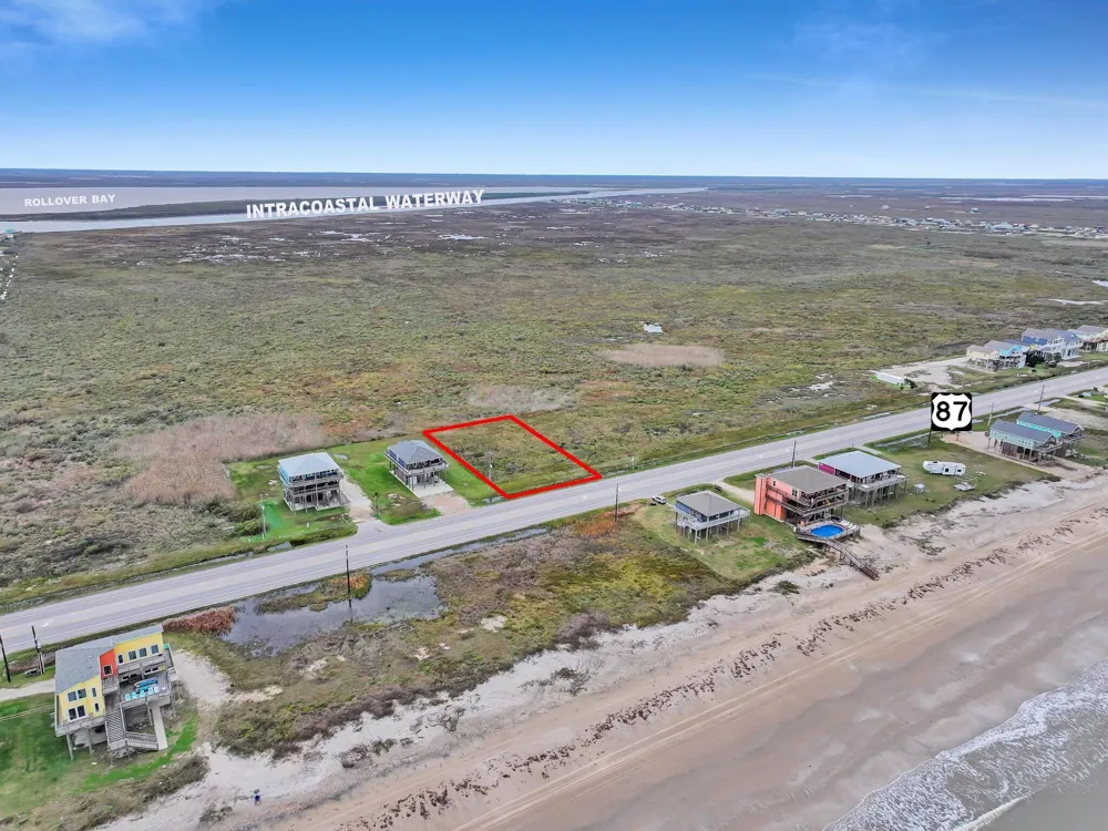 2409 Highway 87 Gilchrist, TX 77617