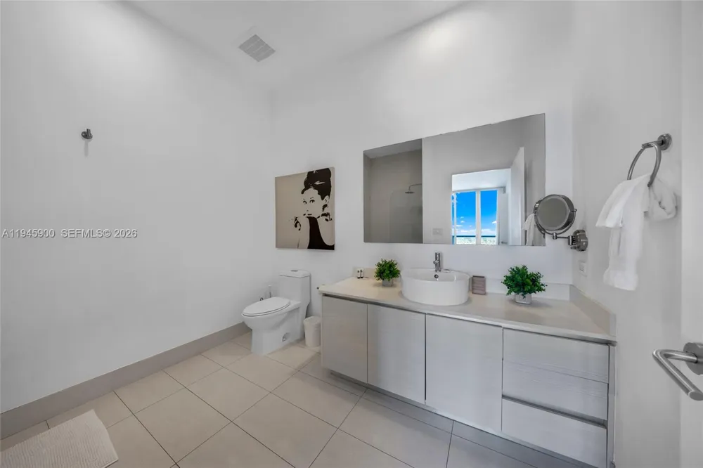 2600 E Hallandale Beach Blvd #T3304 Hallandale Beach, FL 33009
