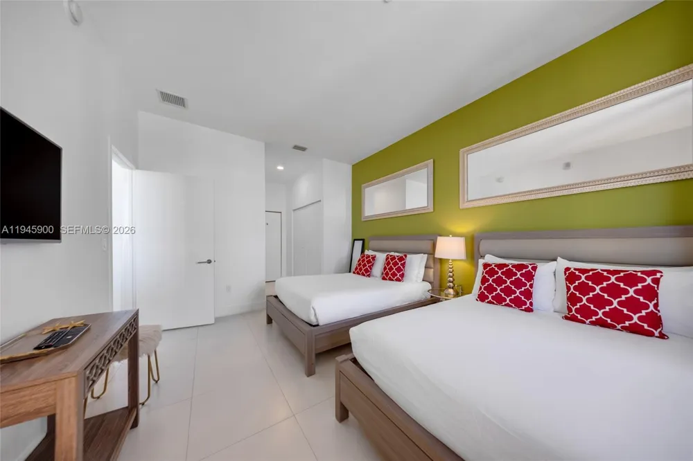 2600 E Hallandale Beach Blvd #T3304 Hallandale Beach, FL 33009