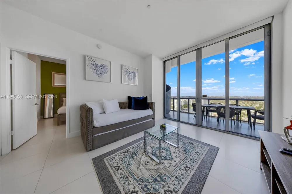 2600 E Hallandale Beach Blvd #T3304 Hallandale Beach, FL 33009