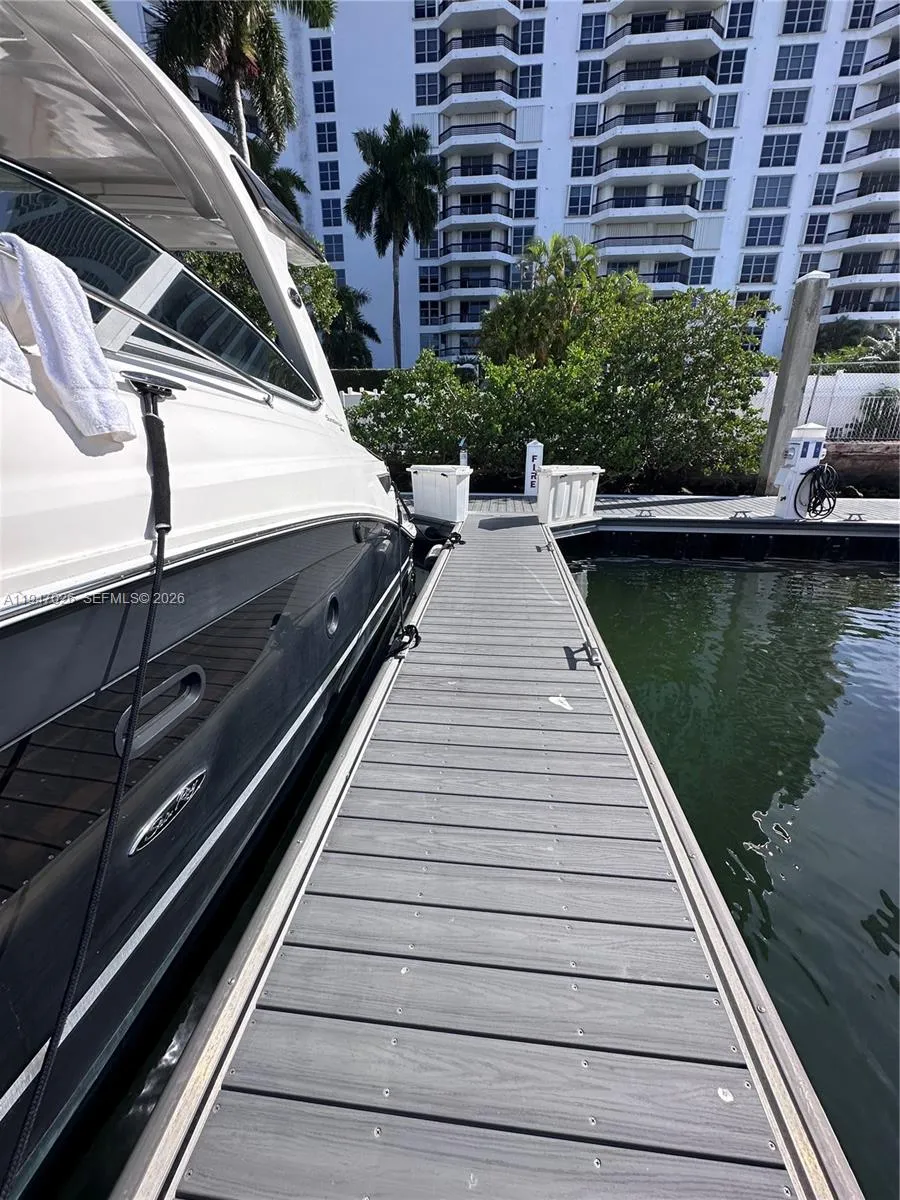 3575 Mystic Pointe Dr, Slip 7 Aventura, FL 33180