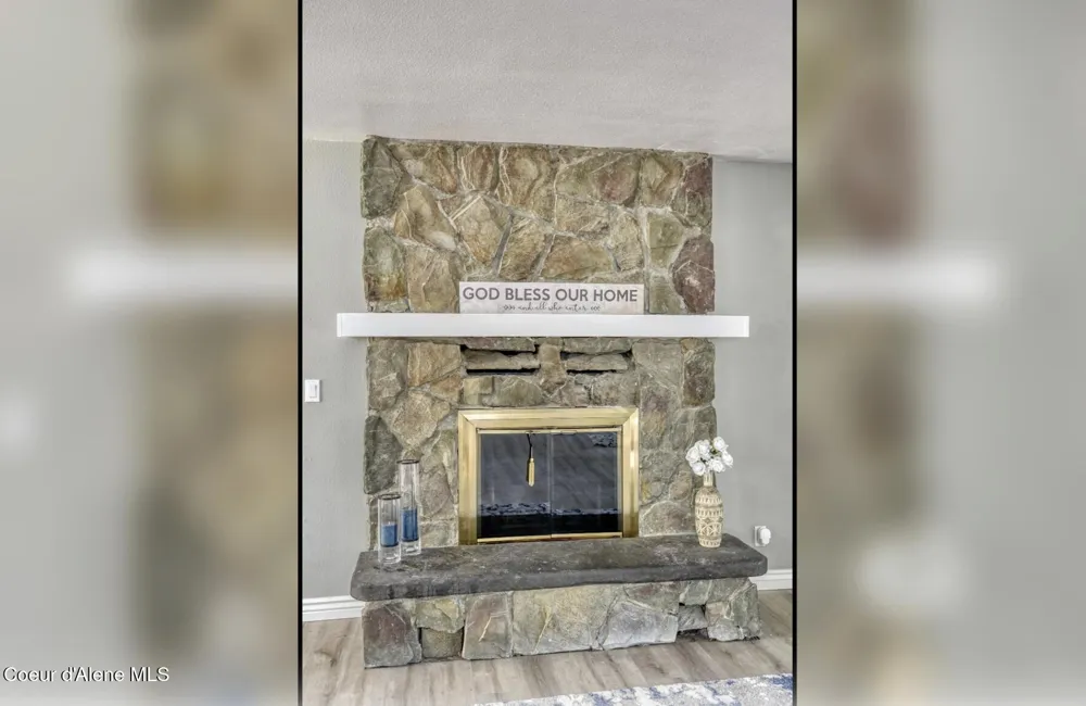11459 Trafalgar Street Hayden, ID 83835