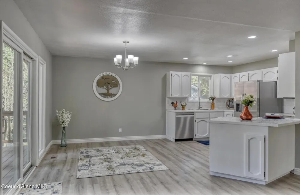 11459 Trafalgar Street Hayden, ID 83835