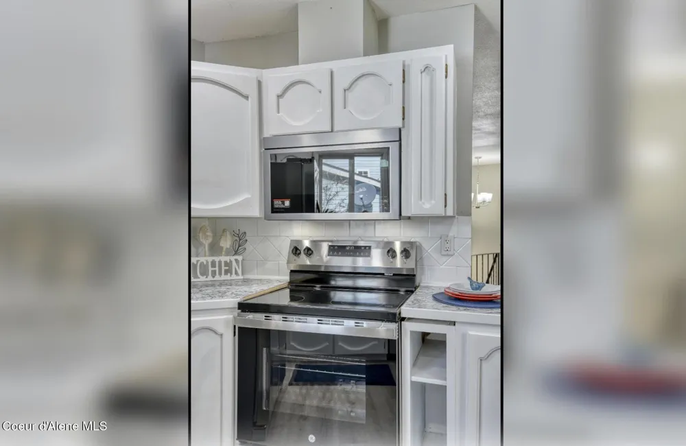 11459 Trafalgar Street Hayden, ID 83835