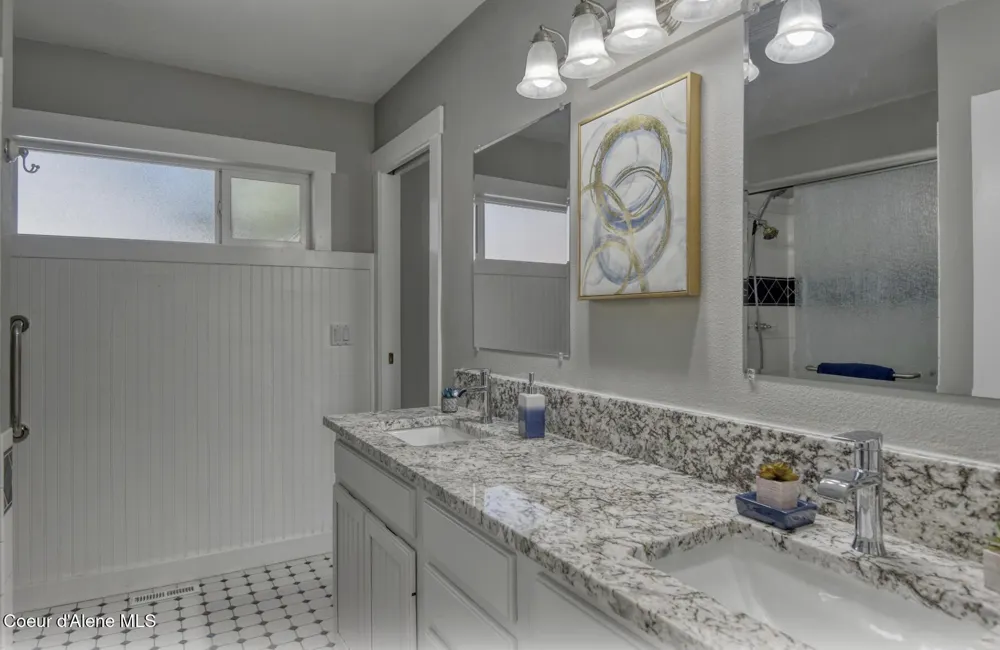 11459 Trafalgar Street Hayden, ID 83835