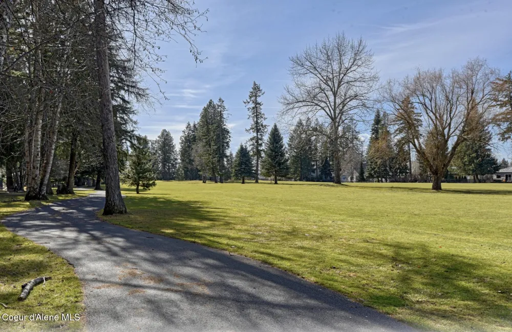 11459 Trafalgar Street Hayden, ID 83835