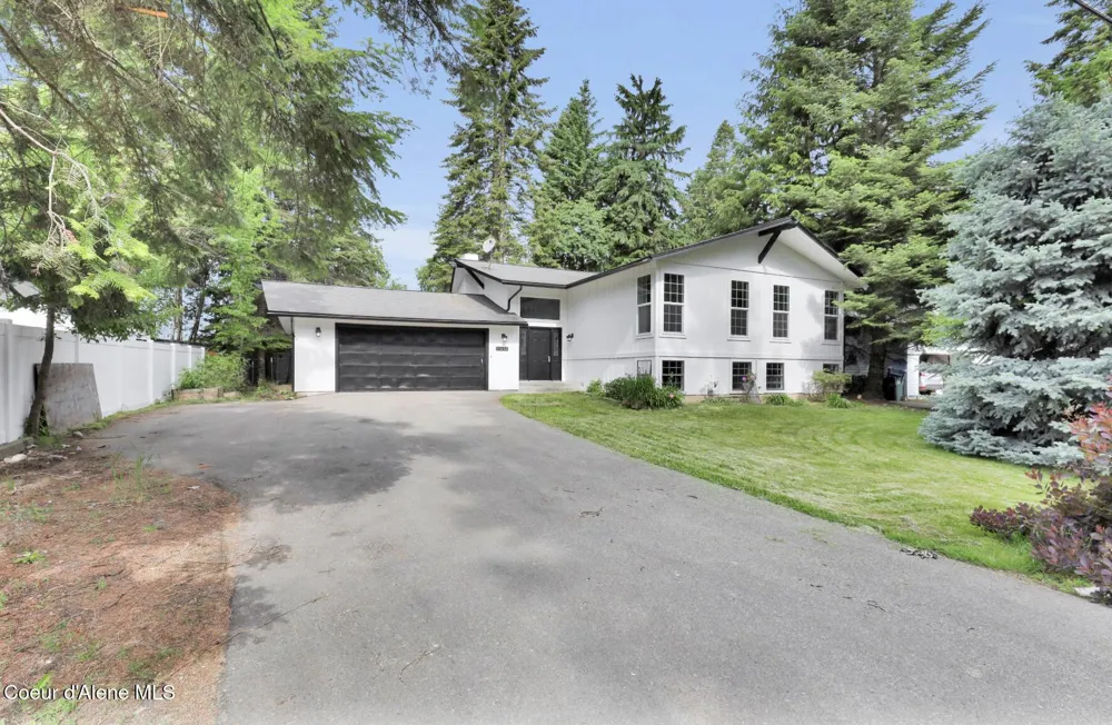 11459 Trafalgar Street Hayden, ID 83835