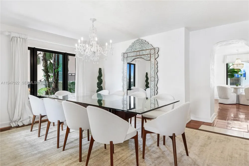 56 S Hibiscus Dr Miami Beach, FL 33139