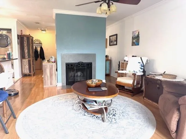 418 Garland Drive #214 Lake Jackson, TX 77566
