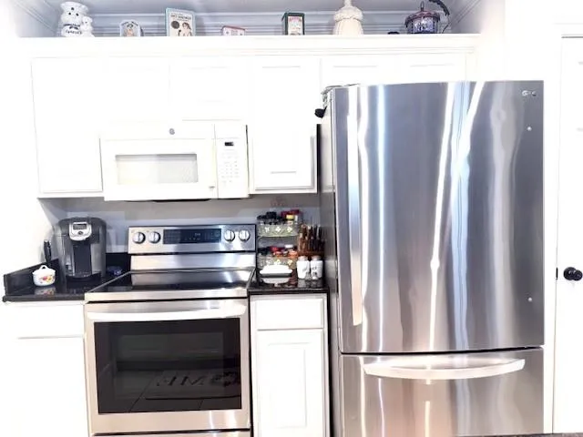 418 Garland Drive #214 Lake Jackson, TX 77566