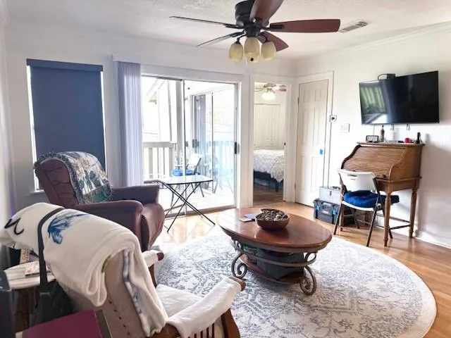418 Garland Drive #214 Lake Jackson, TX 77566