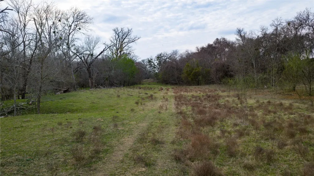218 Brody Lane Bastrop, TX 78602