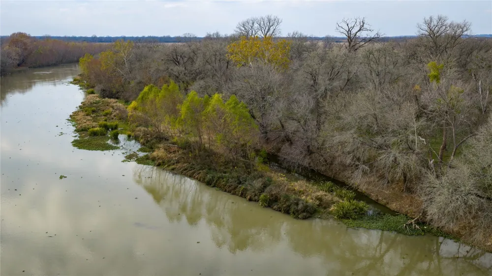 218 Brody Lane Bastrop, TX 78602