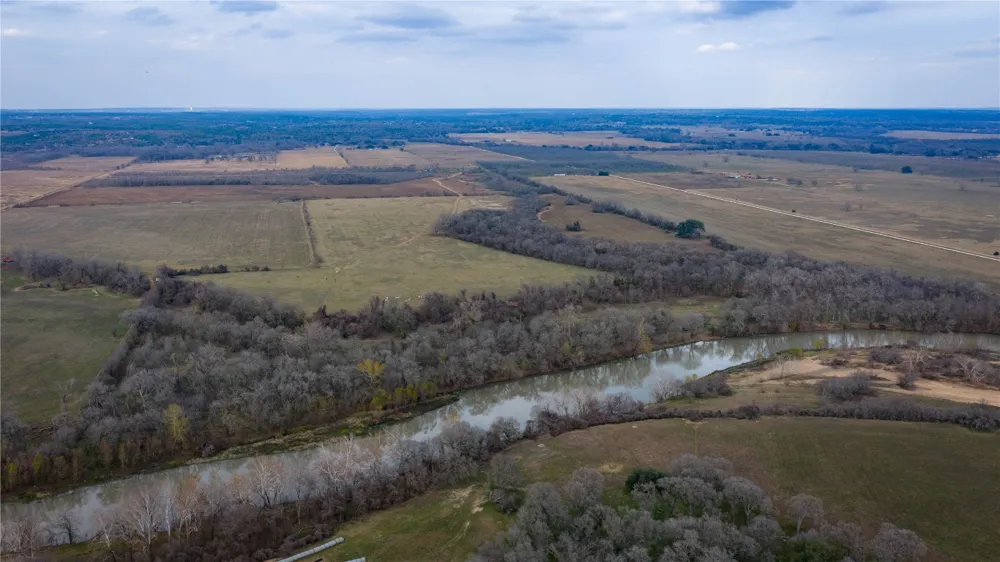 218 Brody Lane Bastrop, TX 78602