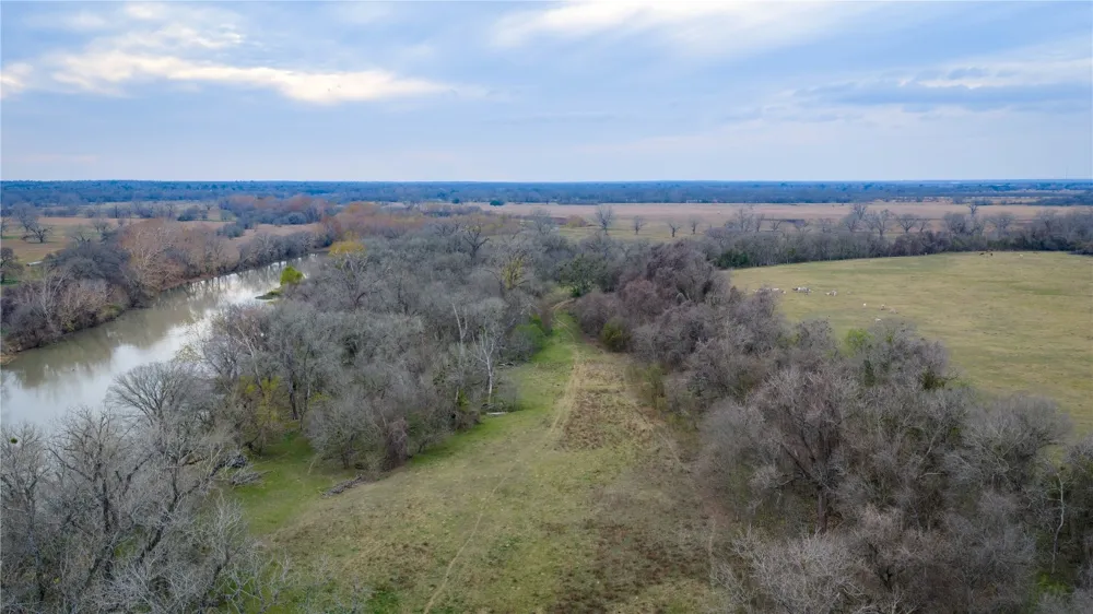 218 Brody Lane Bastrop, TX 78602