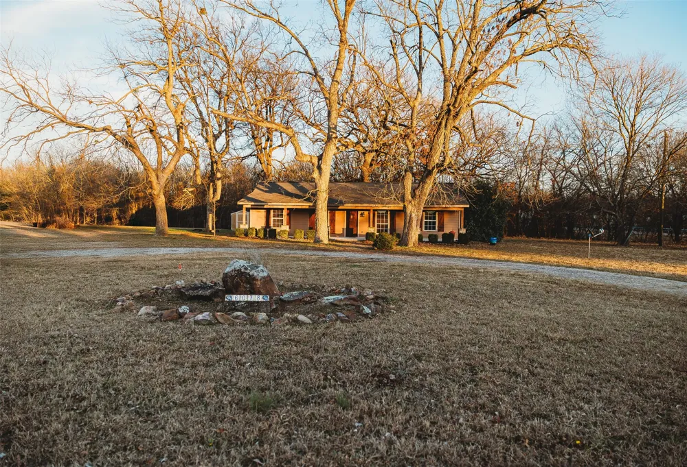 6078 E Line Road Whitewright, TX 75491