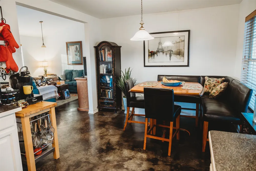 6078 E Line Road Whitewright, TX 75491