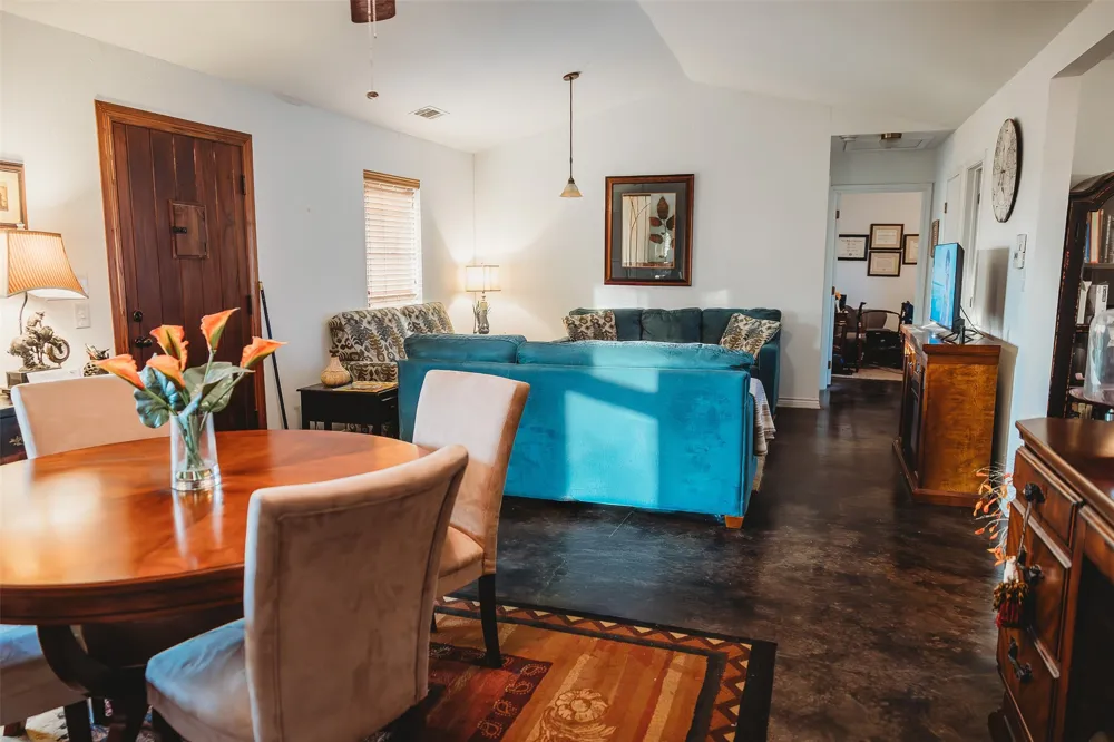 6078 E Line Road Whitewright, TX 75491