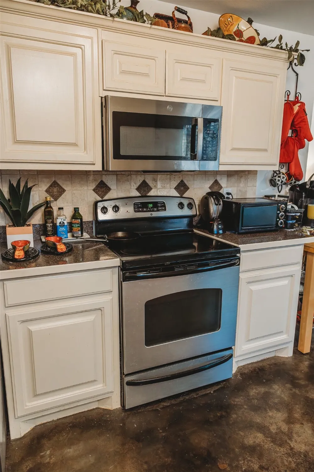 6078 E Line Road Whitewright, TX 75491