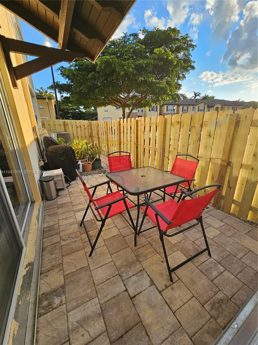 9209 SW 227th St #1 Cutler Bay, FL 33190
