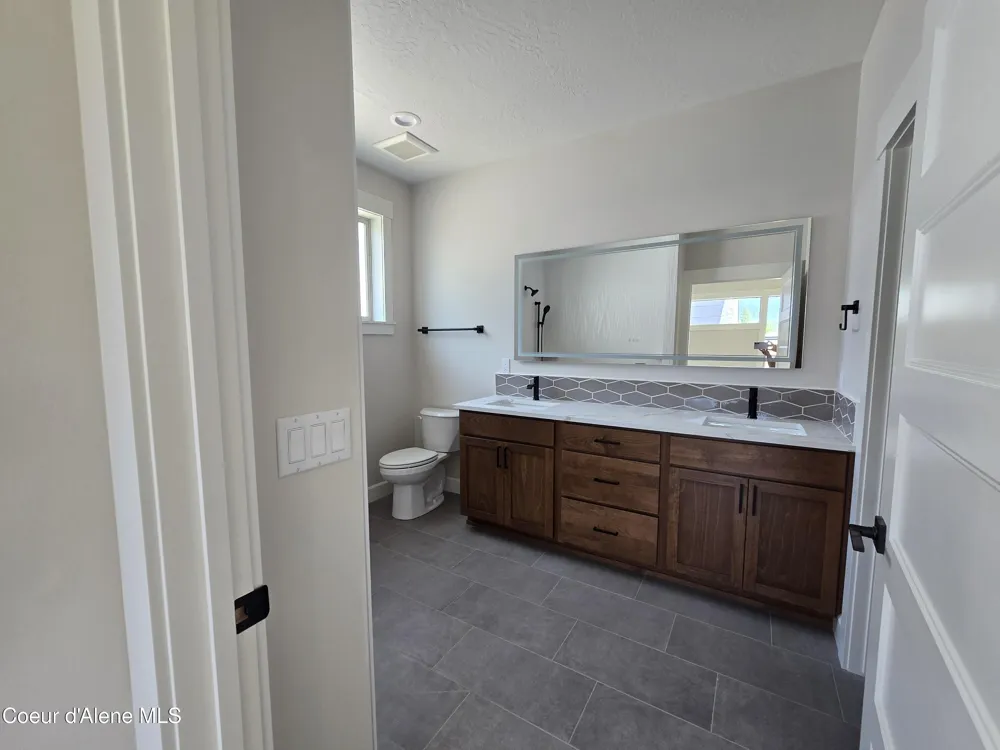 13944 Rainier Loop Rathdrum, ID 83858