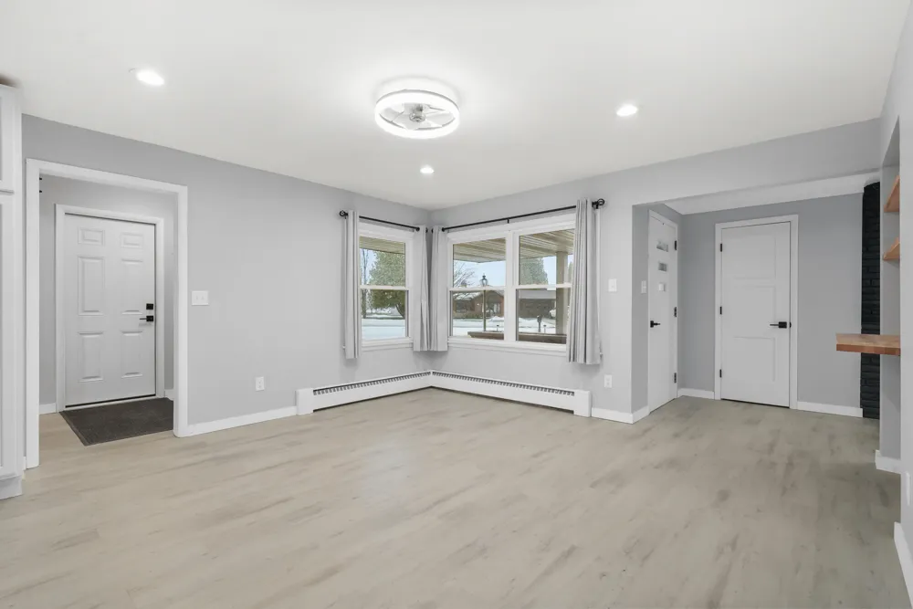 616 LakeShore Drive Cadillac City, MI 49601