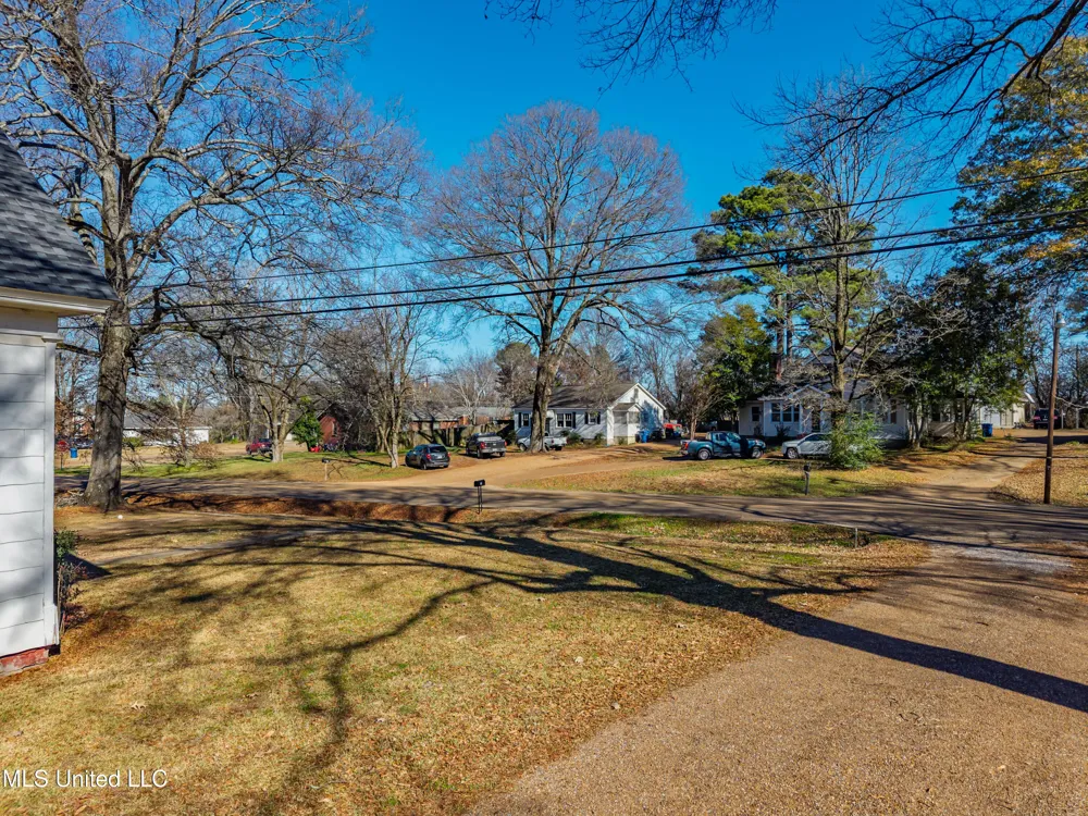 210 Eureka Street Batesville, MS 38606