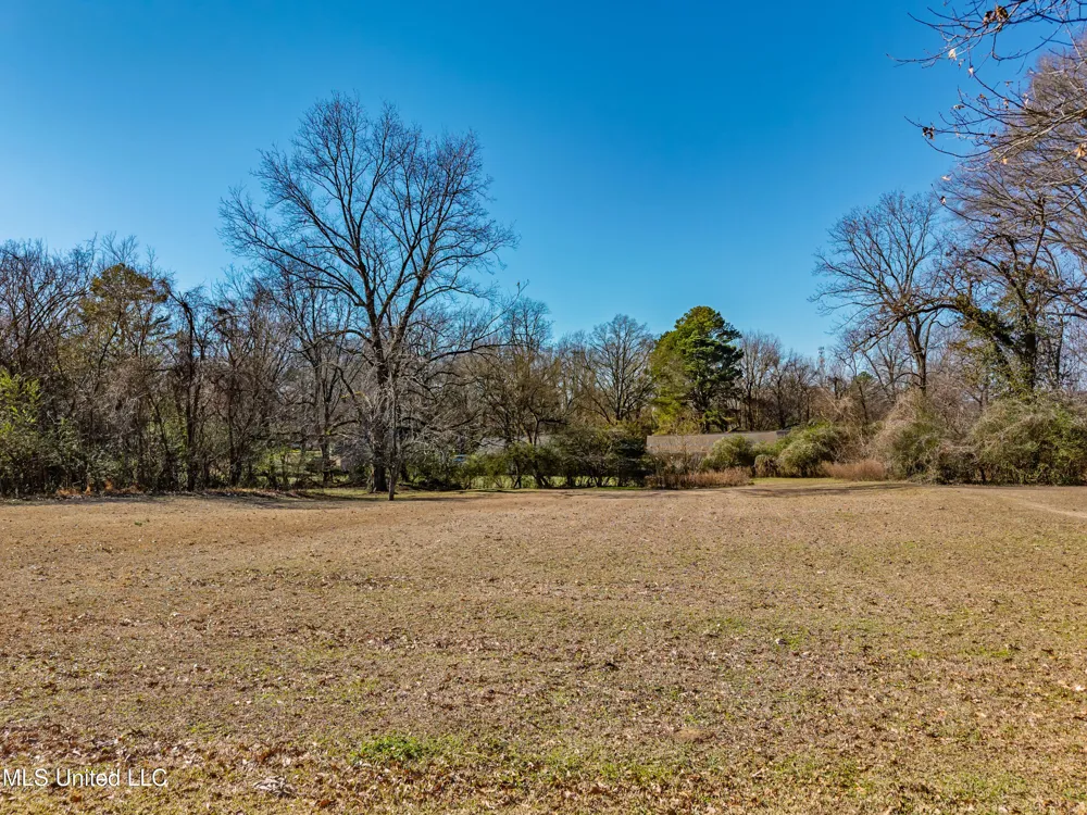 210 Eureka Street Batesville, MS 38606