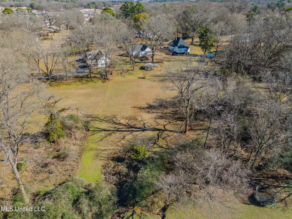 210 Eureka Street Batesville, MS 38606