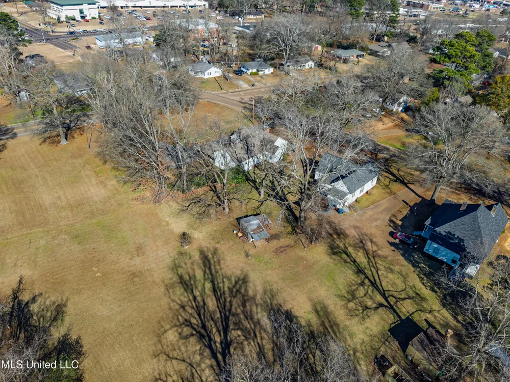 210 Eureka Street Batesville, MS 38606