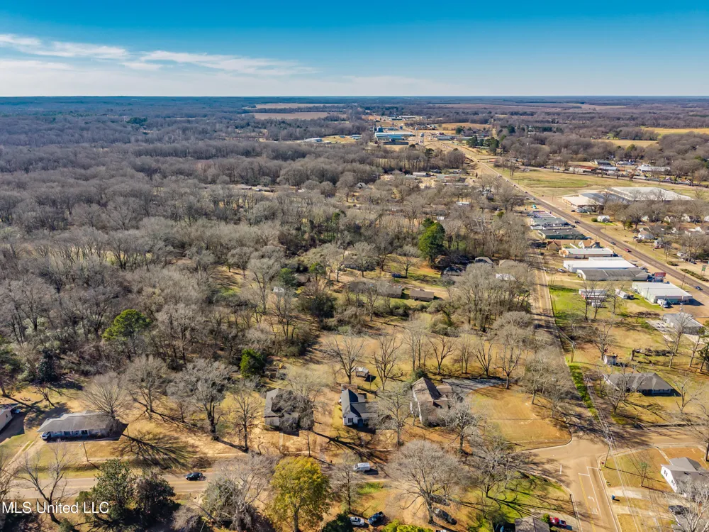 210 Eureka Street Batesville, MS 38606