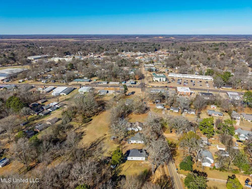 210 Eureka Street Batesville, MS 38606