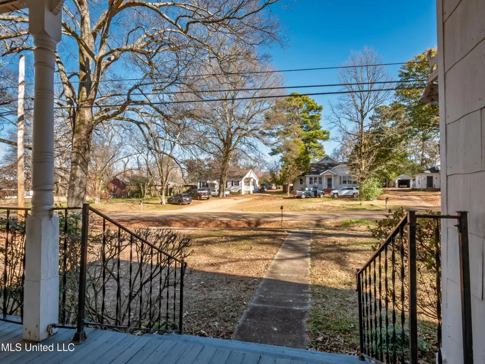 210 Eureka Street Batesville, MS 38606