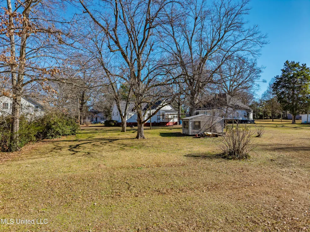 210 Eureka Street Batesville, MS 38606