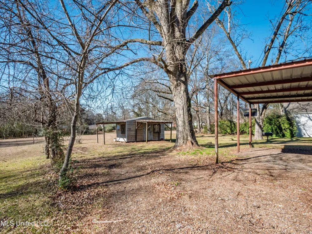 210 Eureka Street Batesville, MS 38606
