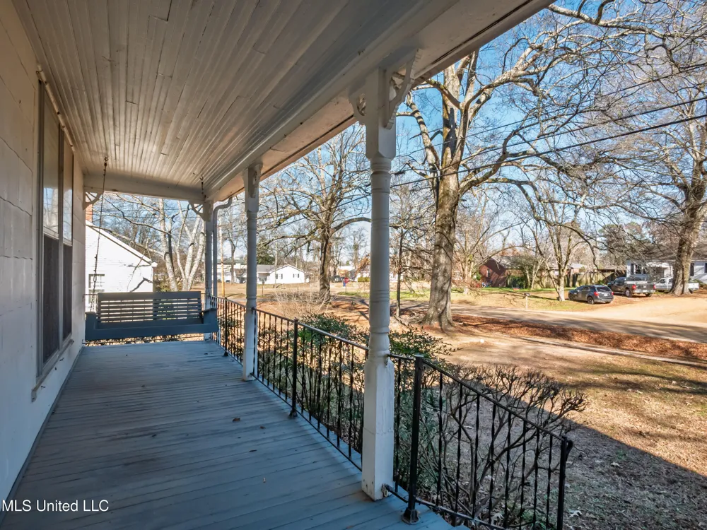 210 Eureka Street Batesville, MS 38606