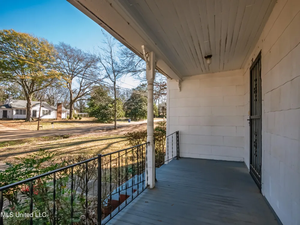 210 Eureka Street Batesville, MS 38606