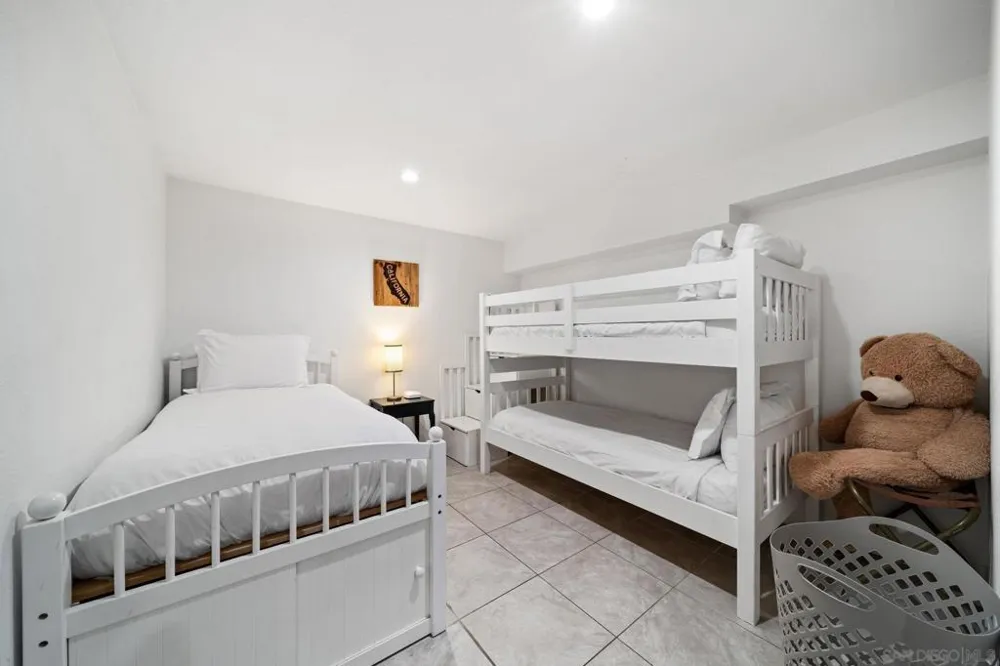 4260 Eastridge Dr La Mesa, CA 91941
