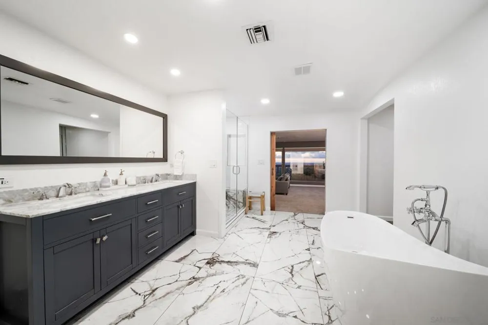4260 Eastridge Dr La Mesa, CA 91941