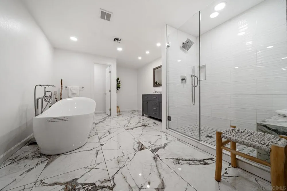 4260 Eastridge Dr La Mesa, CA 91941