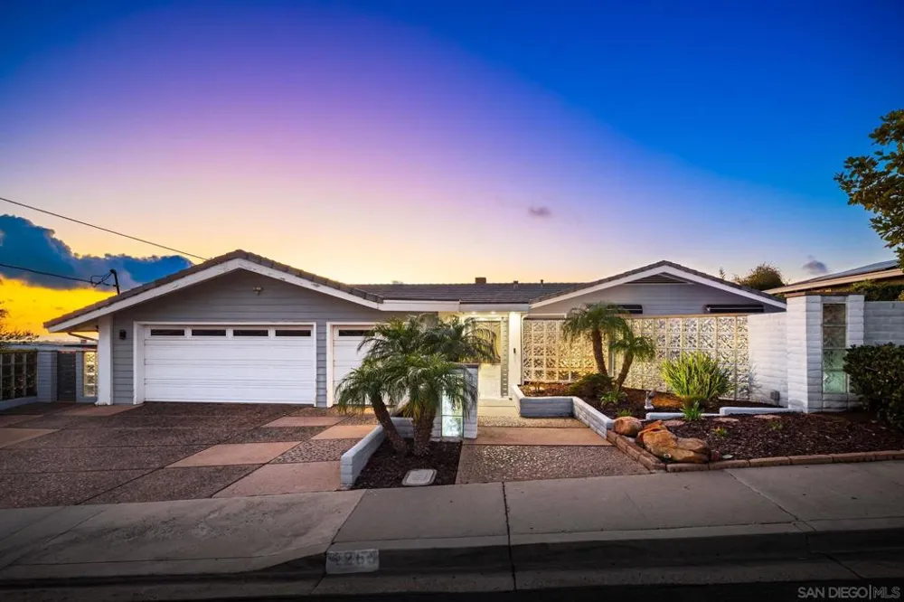 4260 Eastridge Dr La Mesa, CA 91941