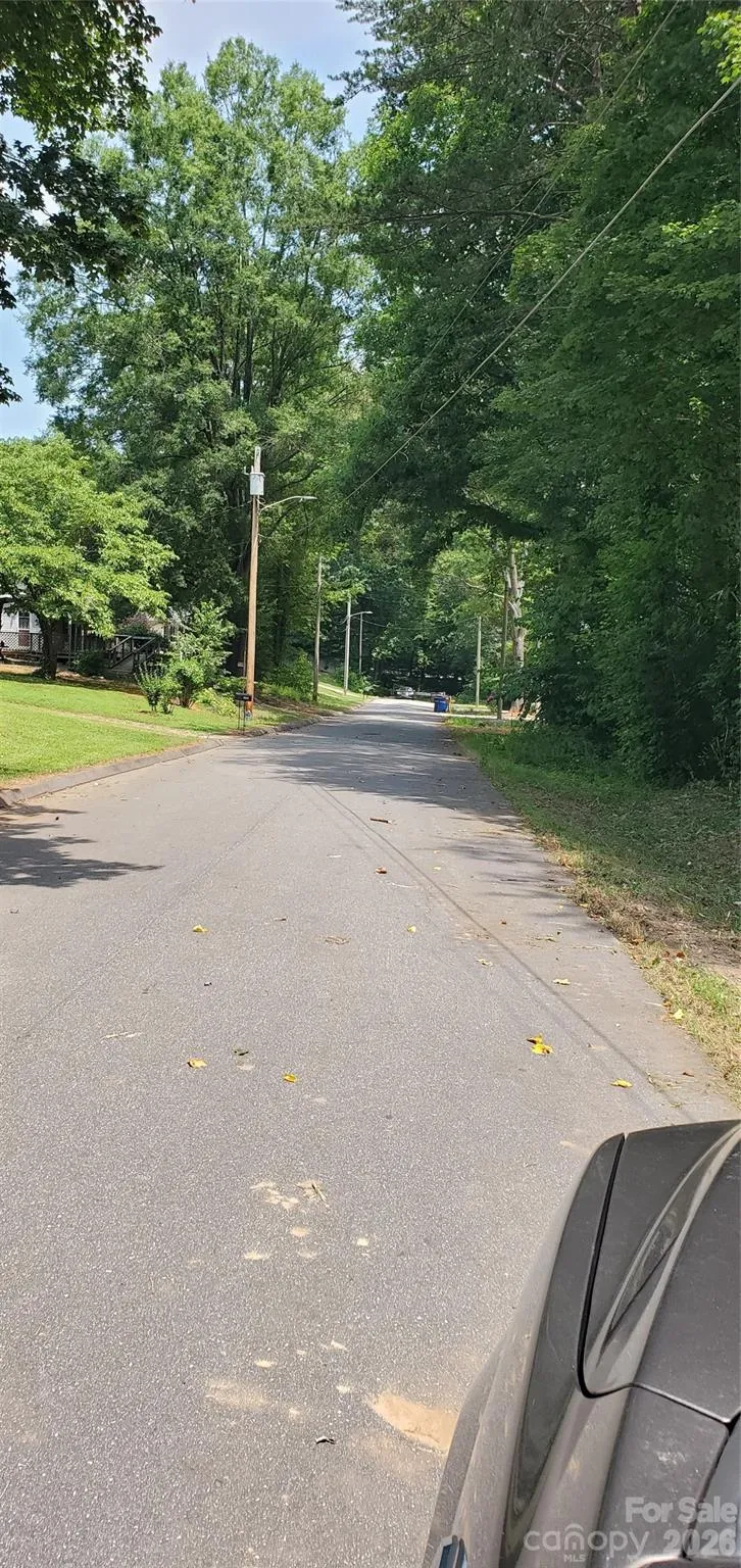523 Crowell Avenue Statesville, NC 28677