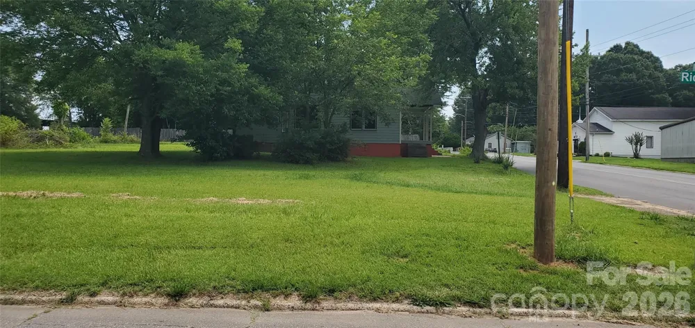 309 Monroe Street Statesville, NC 28677
